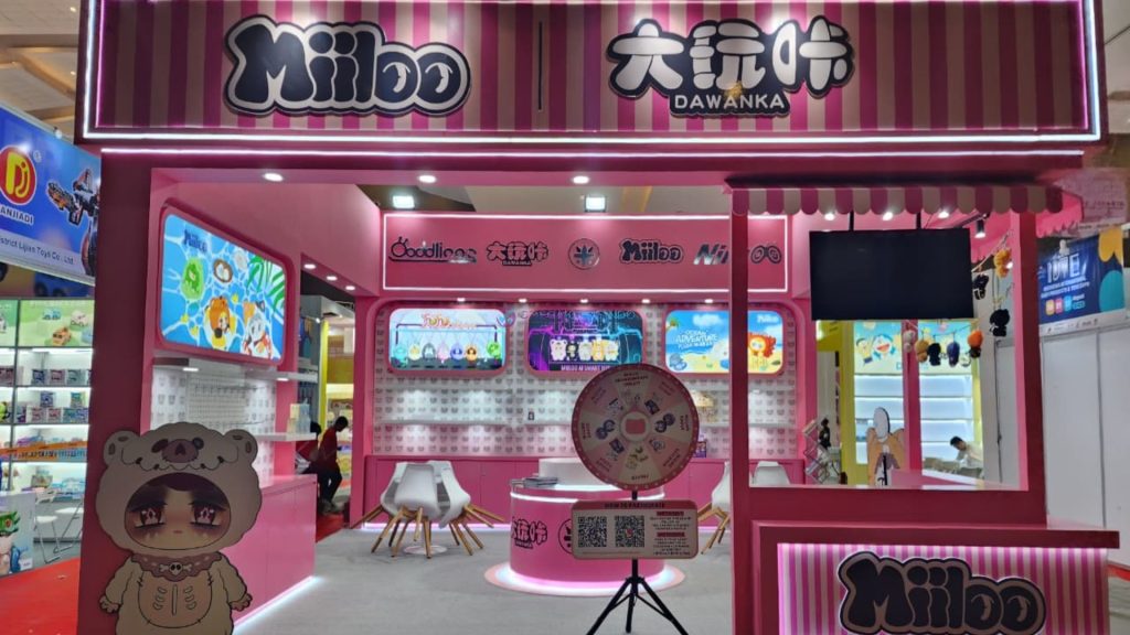 Booth Pameran Minimalis
