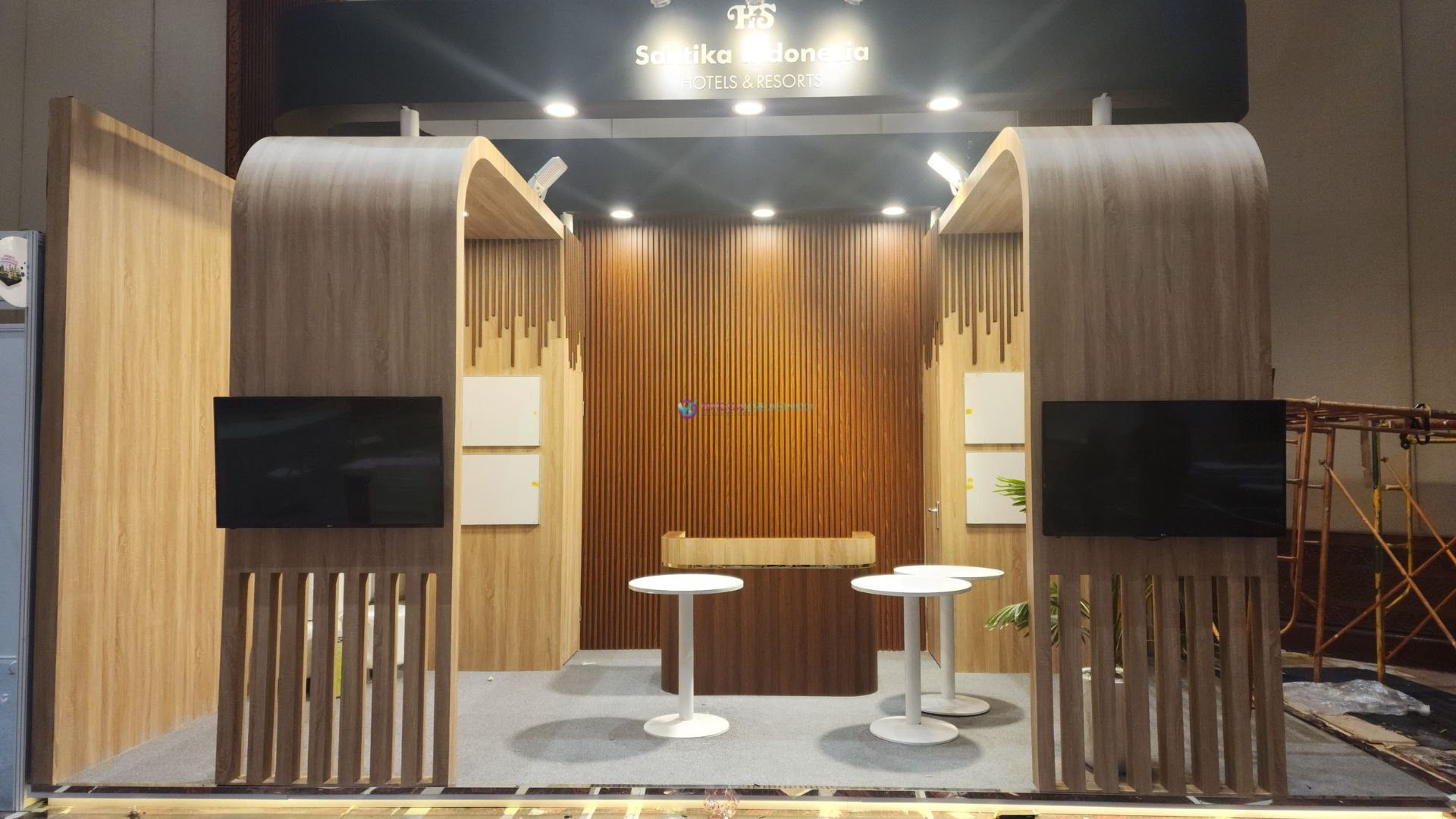 Kontraktor Pameran